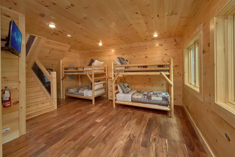 Property image, Interior, of Poolin Around