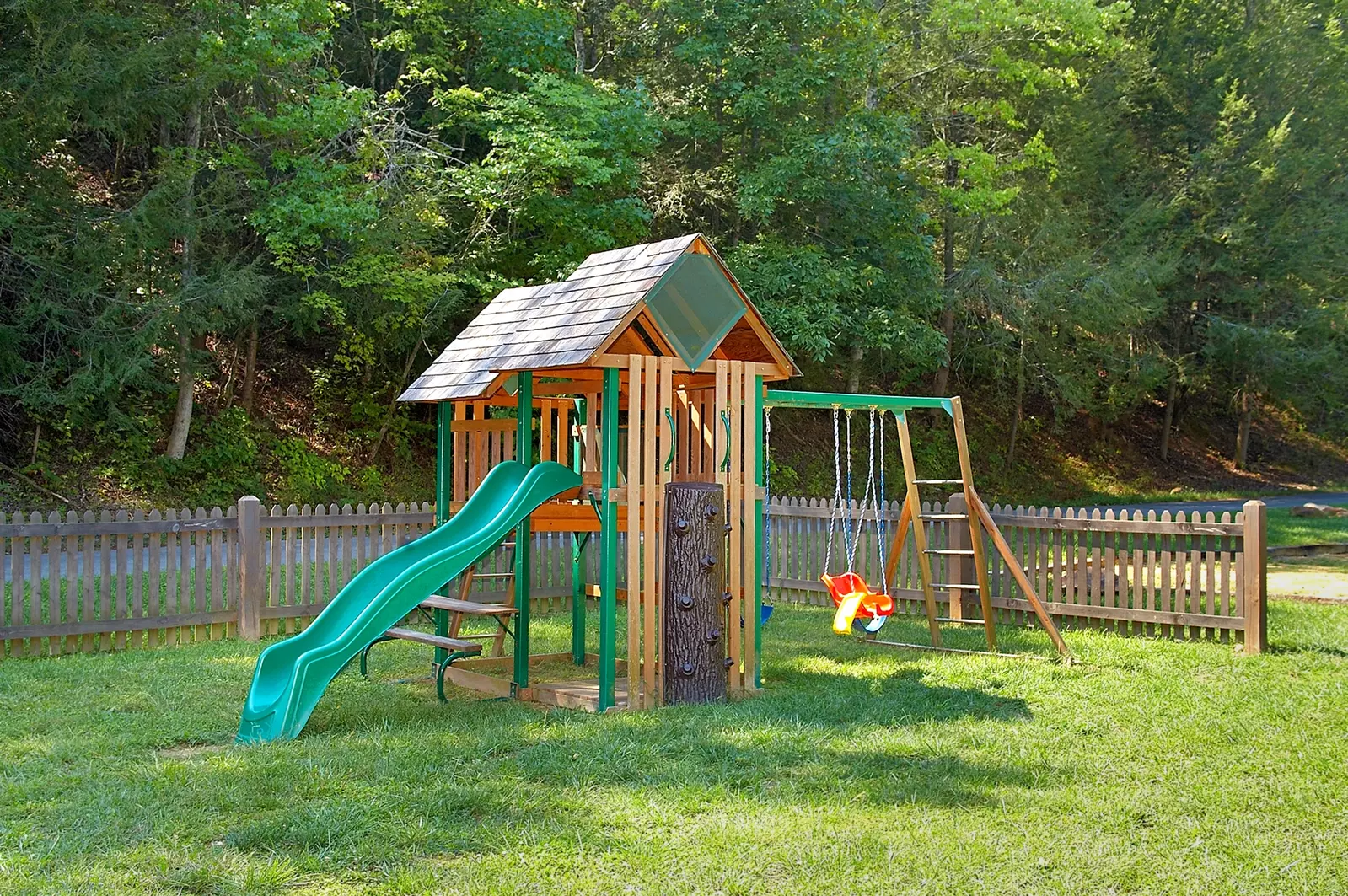 Property image, Interior, of Poolin Around