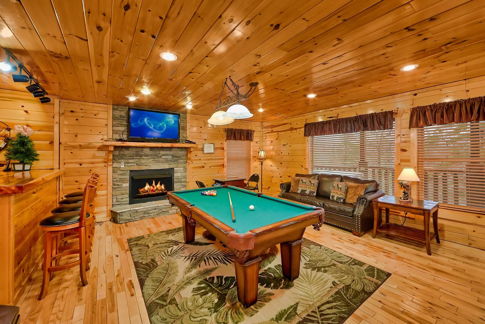 Property image, Interior, of Smoky Ridge View