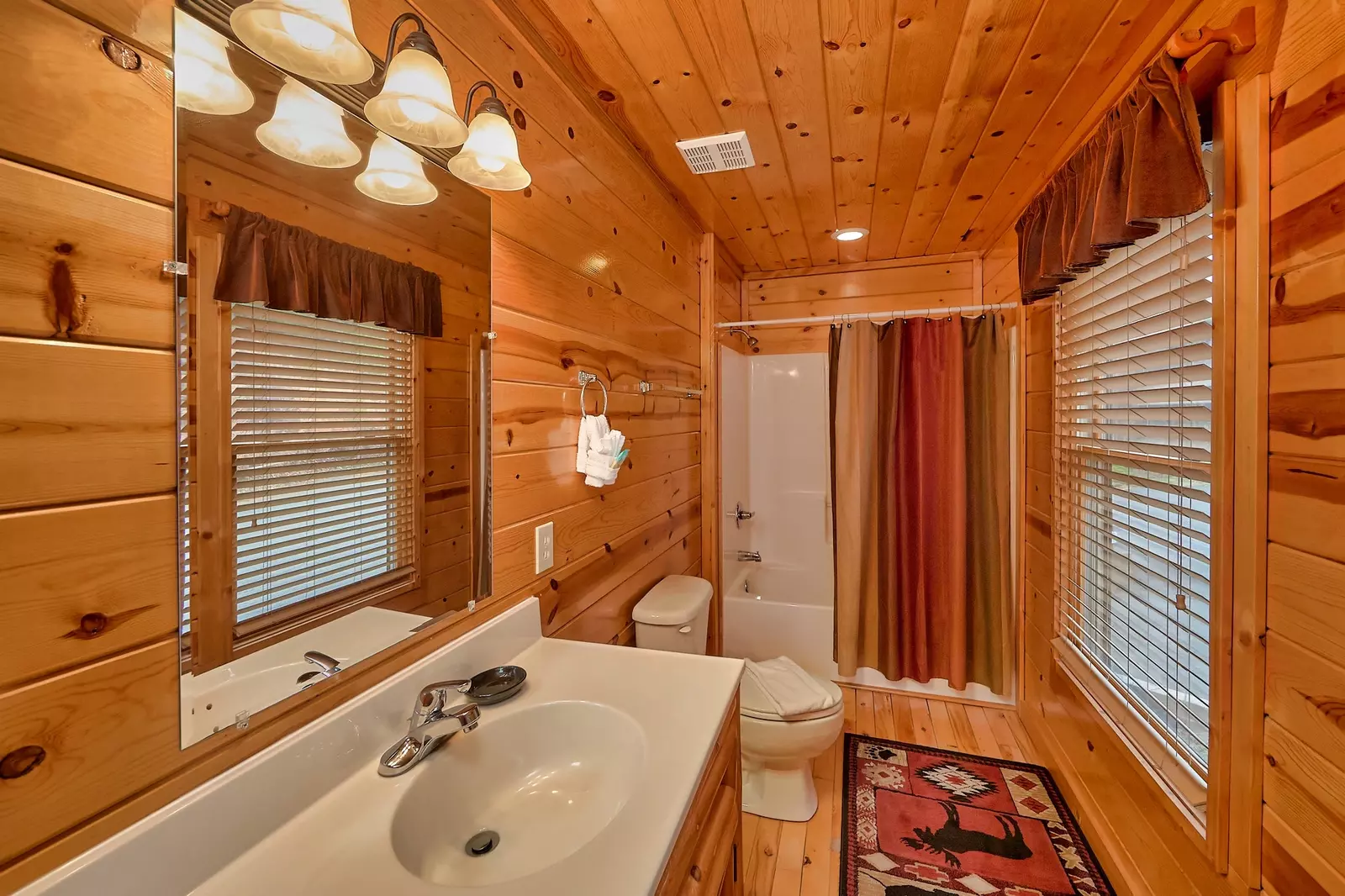 Property image, Interior, of Smoky Ridge View