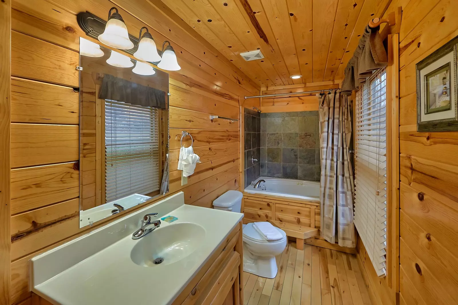 Property image, Interior, of Smoky Ridge View