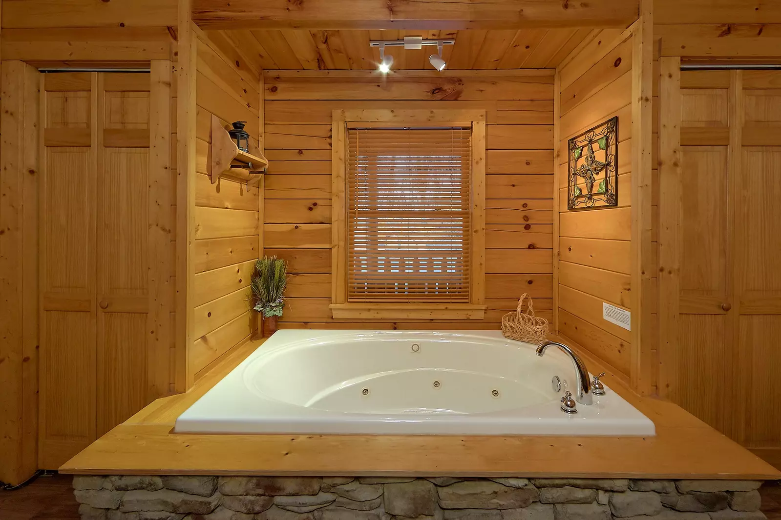 Property image, Interior, of Gentleman Jack's