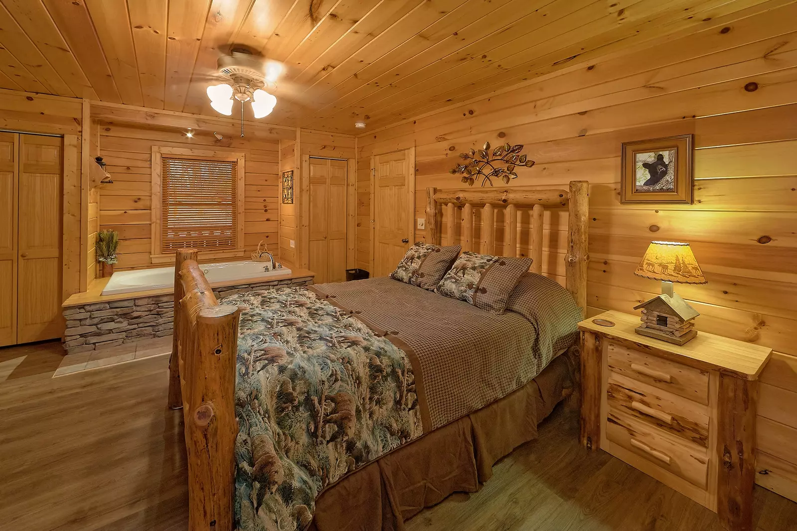 Property image, Interior, of Gentleman Jack's
