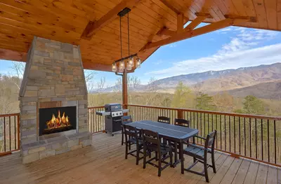 Property image, Interior, of Misty Mountain Adventure Lodge