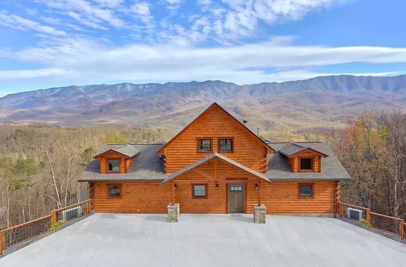 Property image, Interior, of Misty Mountain Adventure Lodge