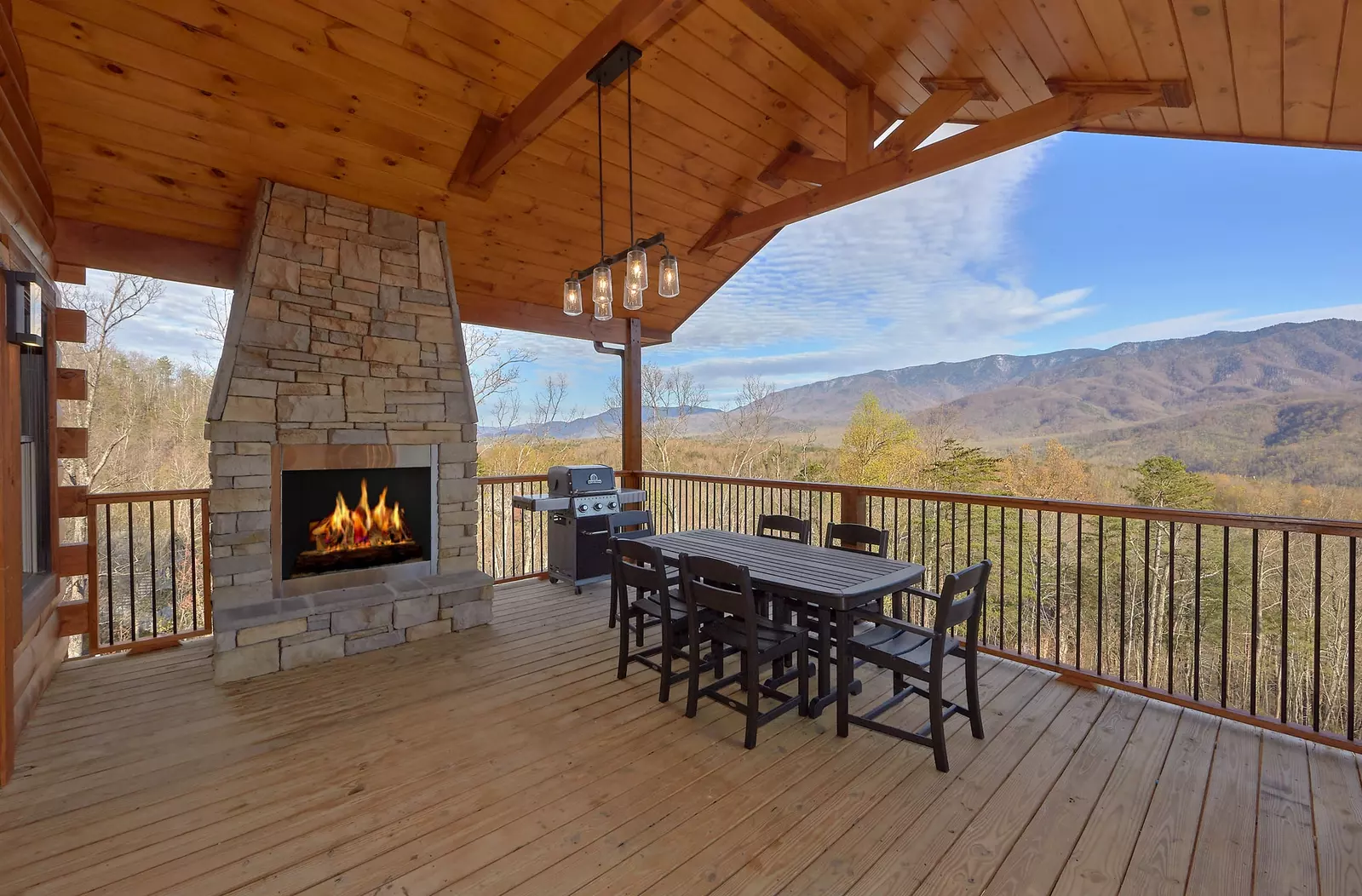 Property image, Interior, of Misty Mountain Adventure Lodge