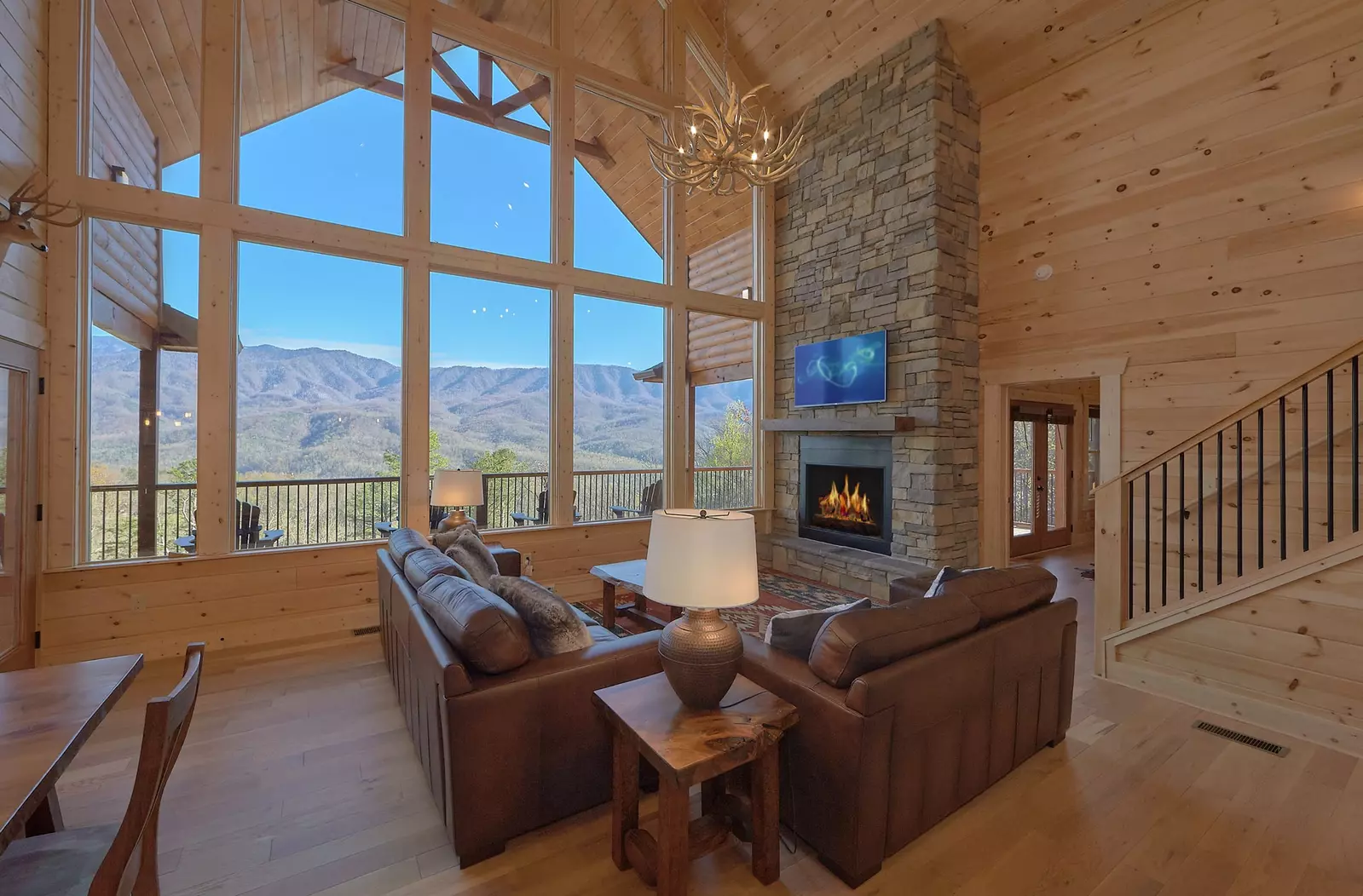 Property image, Interior, of Misty Mountain Adventure Lodge