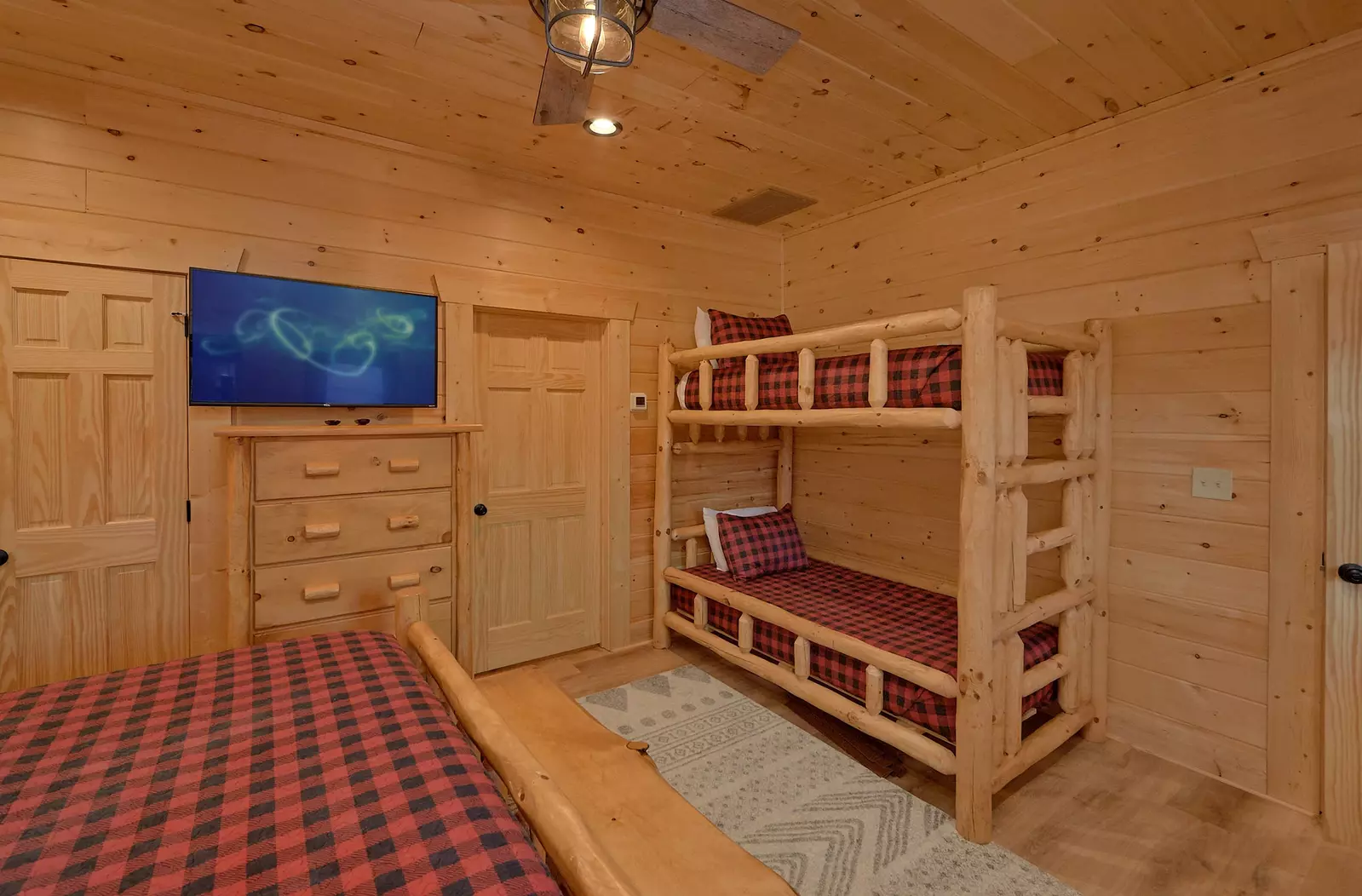 Property image, Interior, of Misty Mountain Adventure Lodge