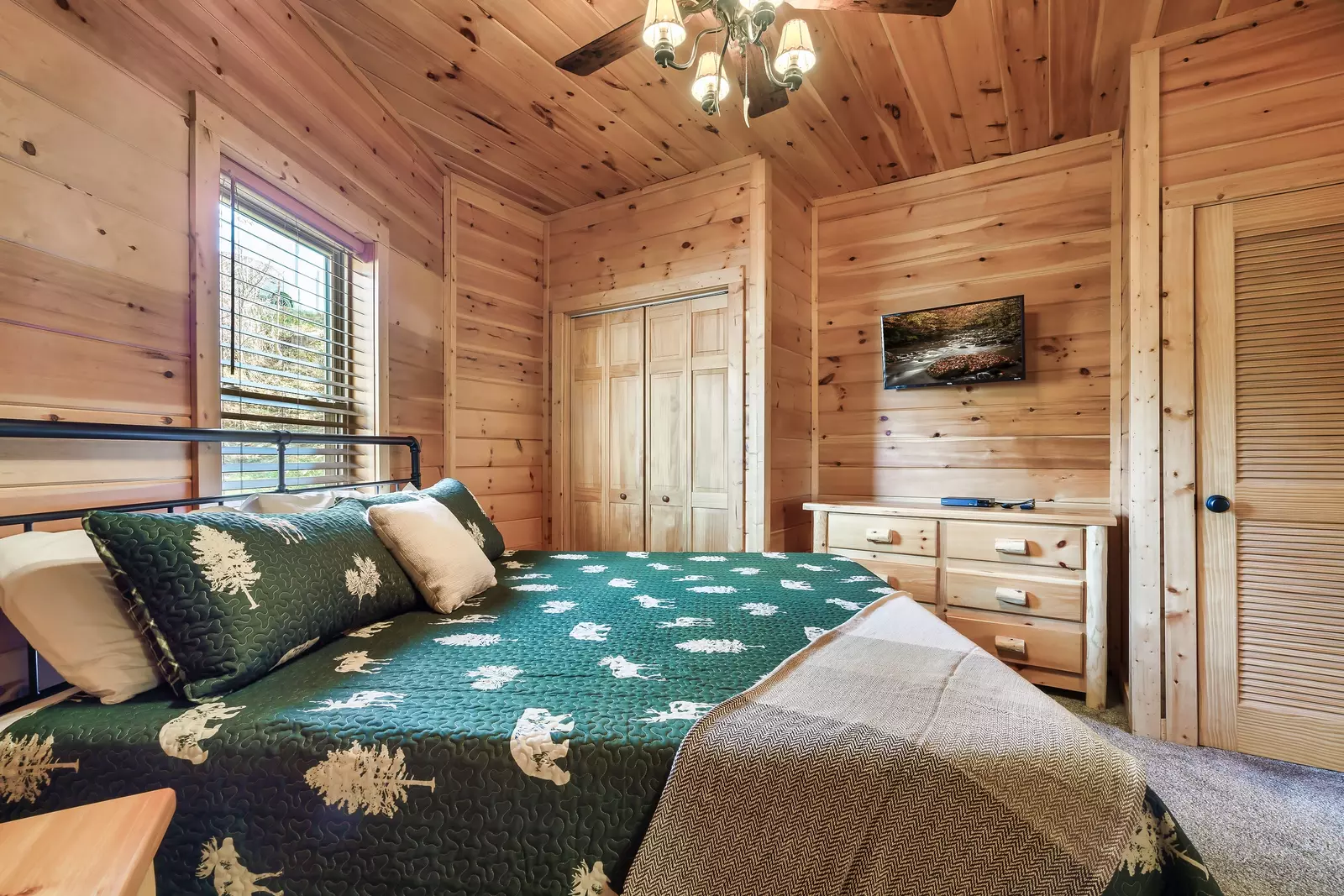 Property image, Interior, of Ski Mountain Overlook