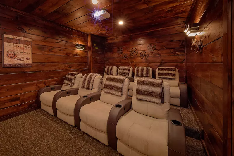 Property image, Interior, of Rustic Ridge