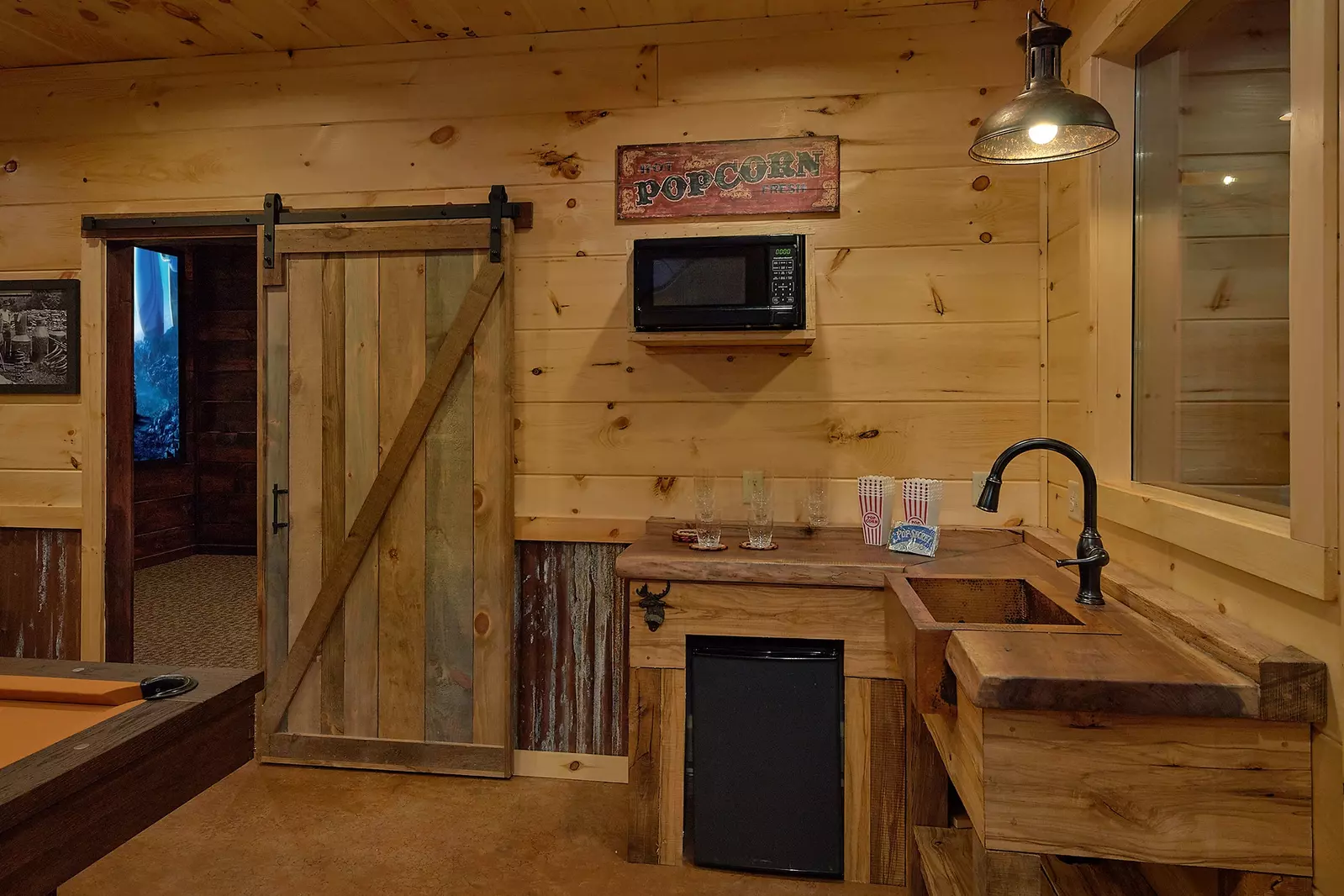 Property image, Interior, of Rustic Ridge