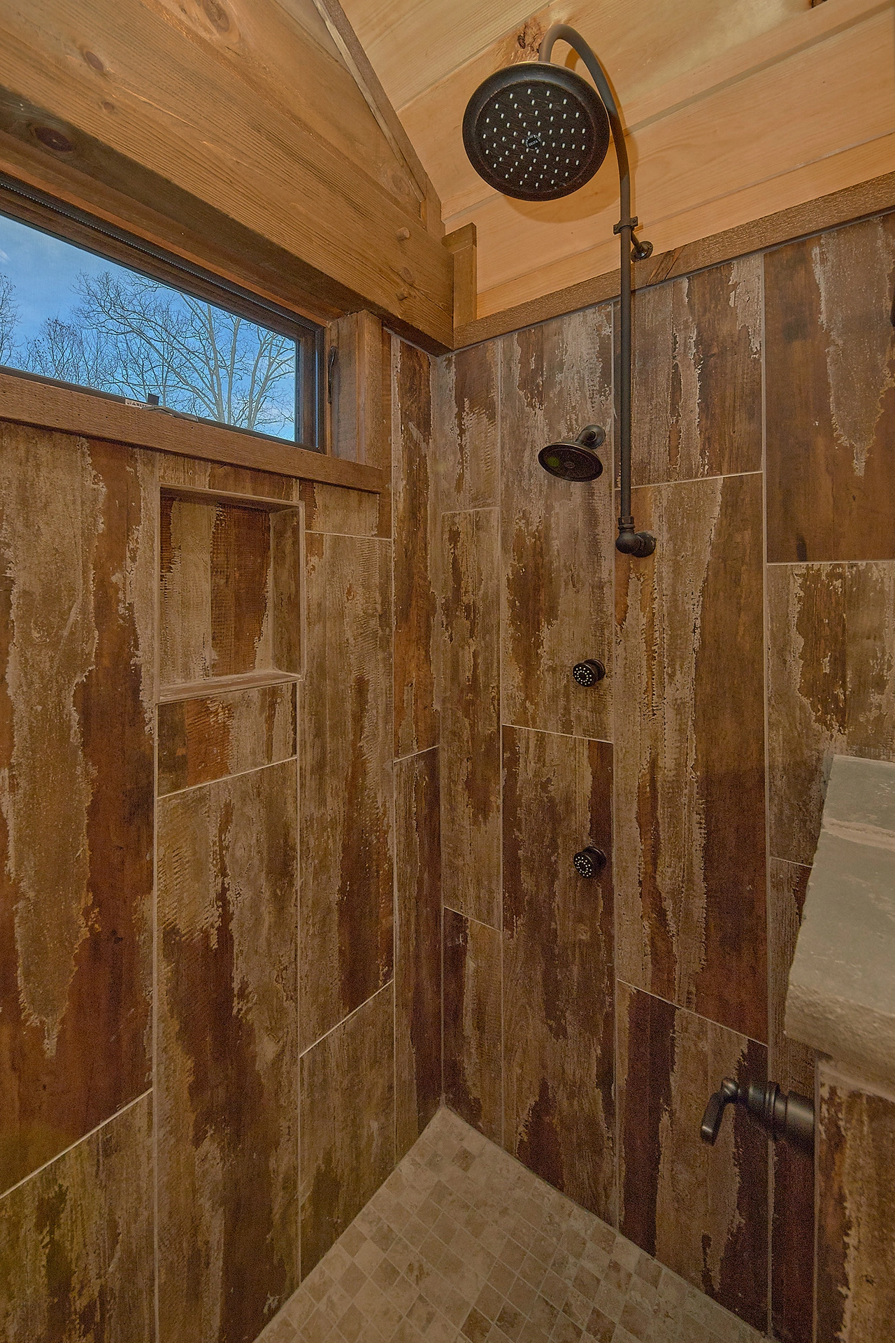 Property image, Interior, of Rustic Ridge