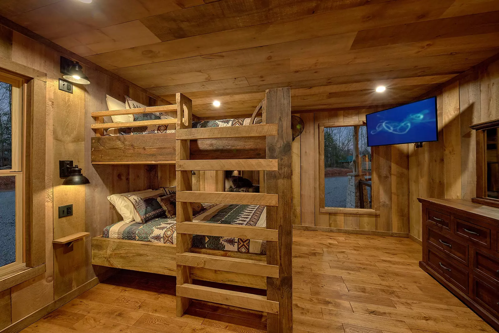 Property image, Interior, of Rustic Ridge