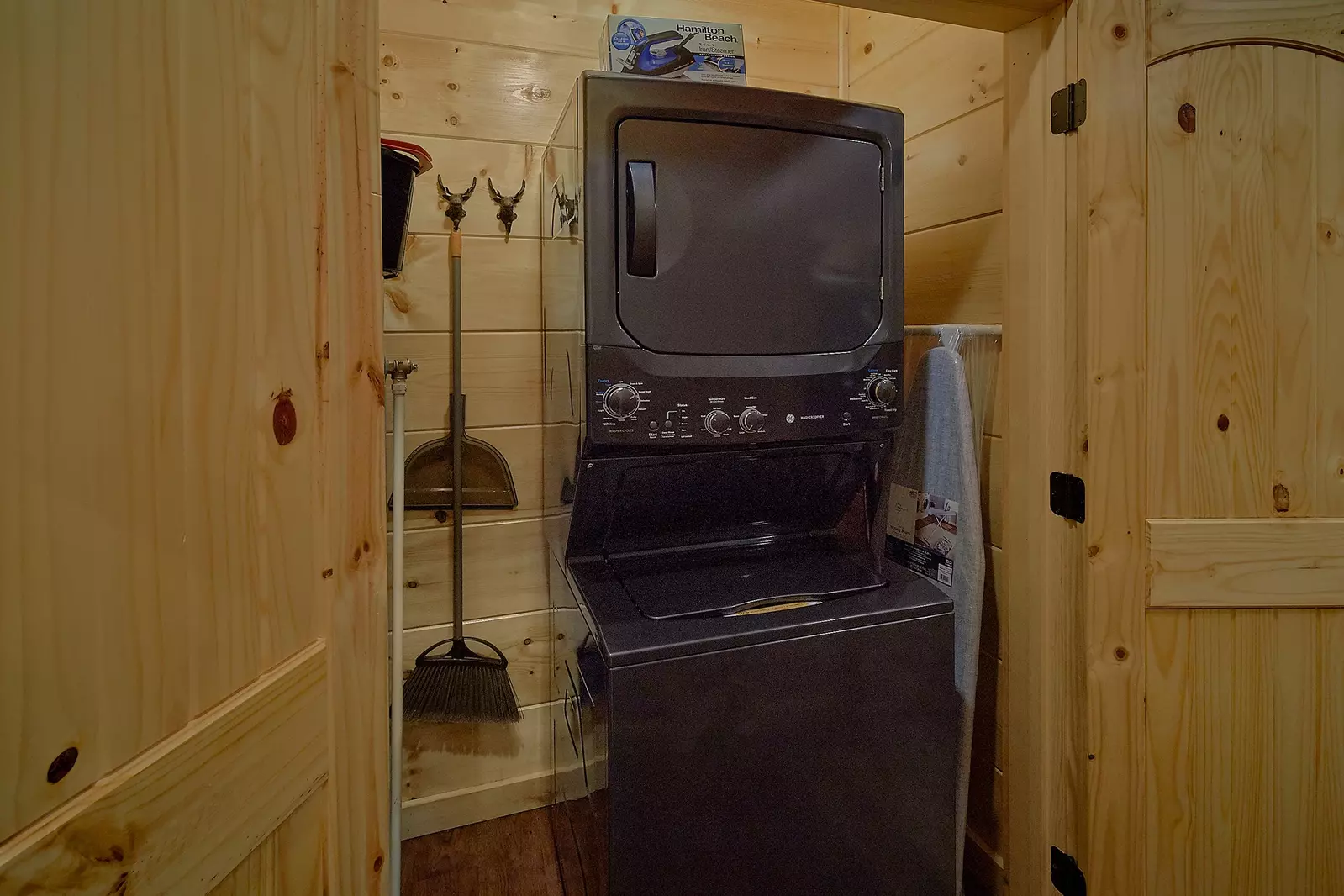 Property image, Interior, of Rustic Ridge