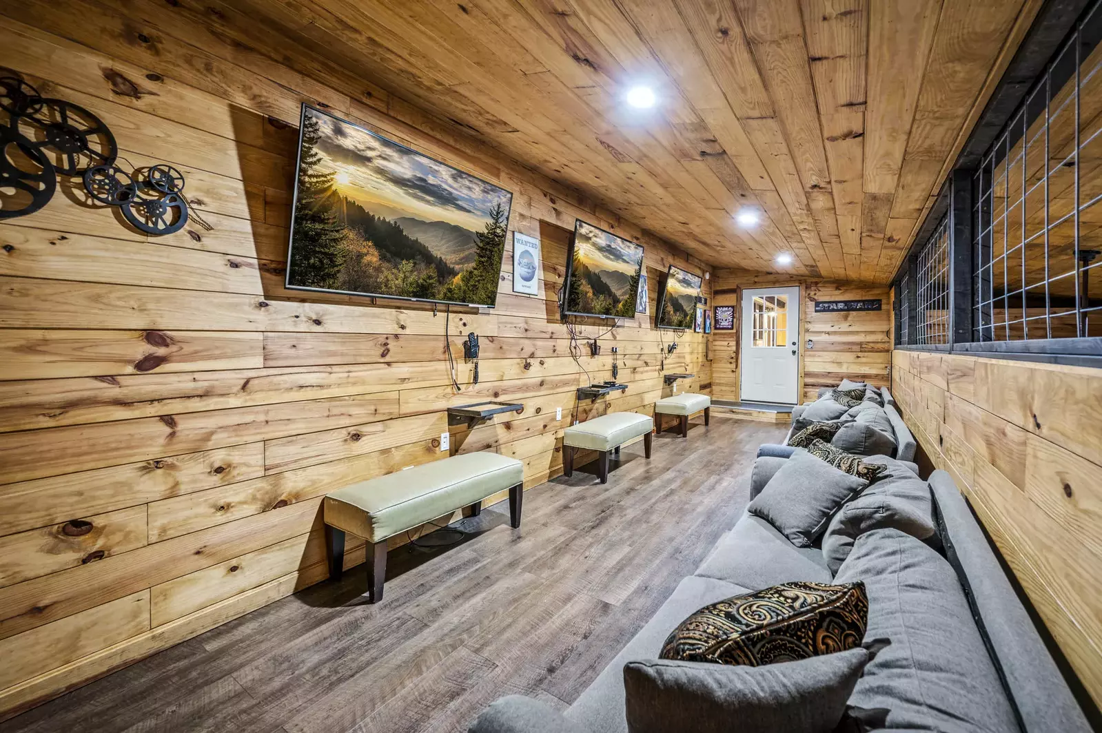 Property image, Interior, of The Swiminn Place