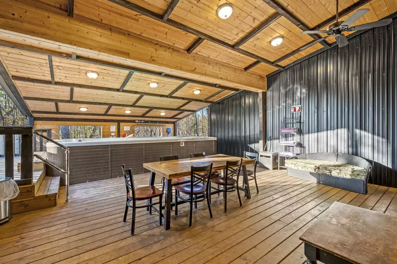 Property image, Interior, of The Swiminn Place