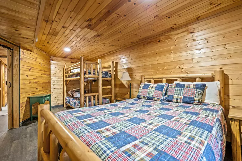 Property image, Interior, of The Swiminn Place