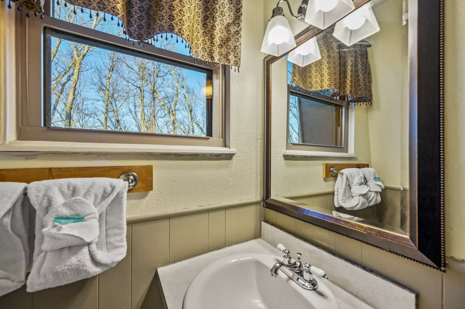 Property image, Interior, of The Swiminn Place