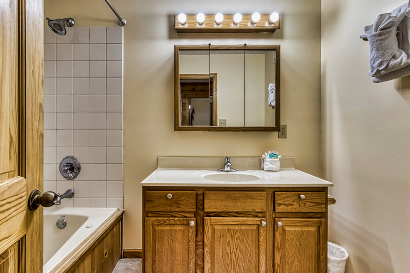 Property image, Interior, of Mountain Haven