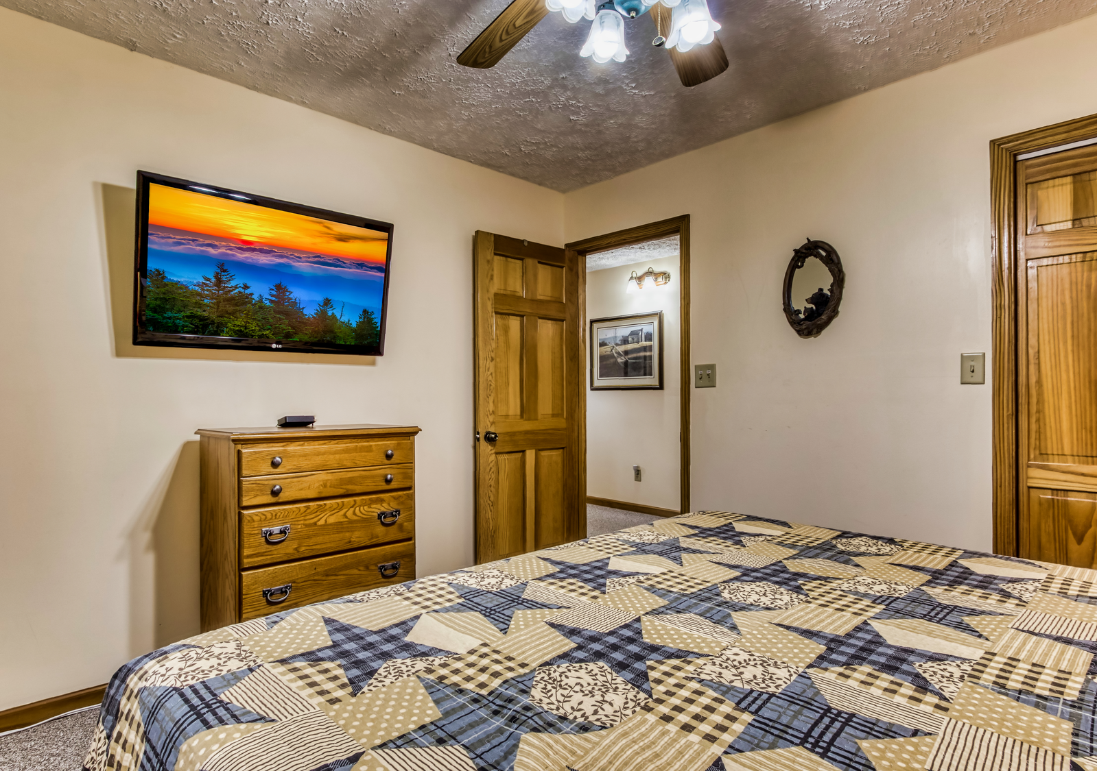 Property image, Interior, of Mountain Haven