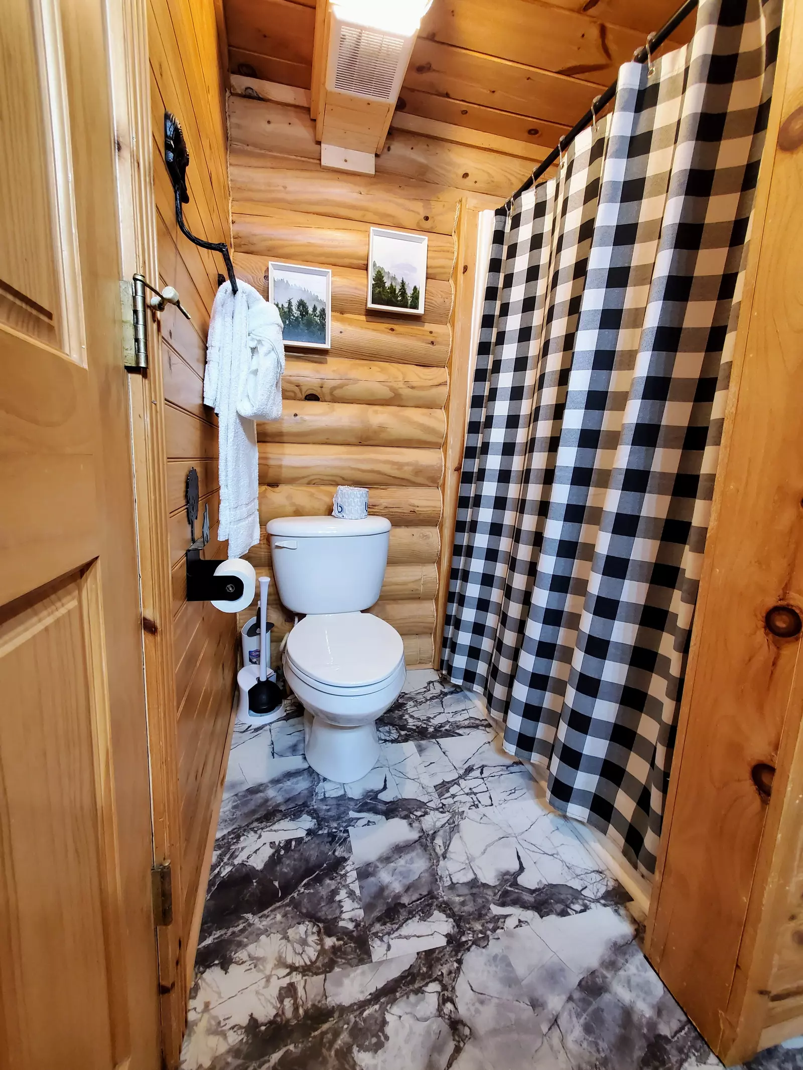 Property image, Interior, of Camp Cozy
