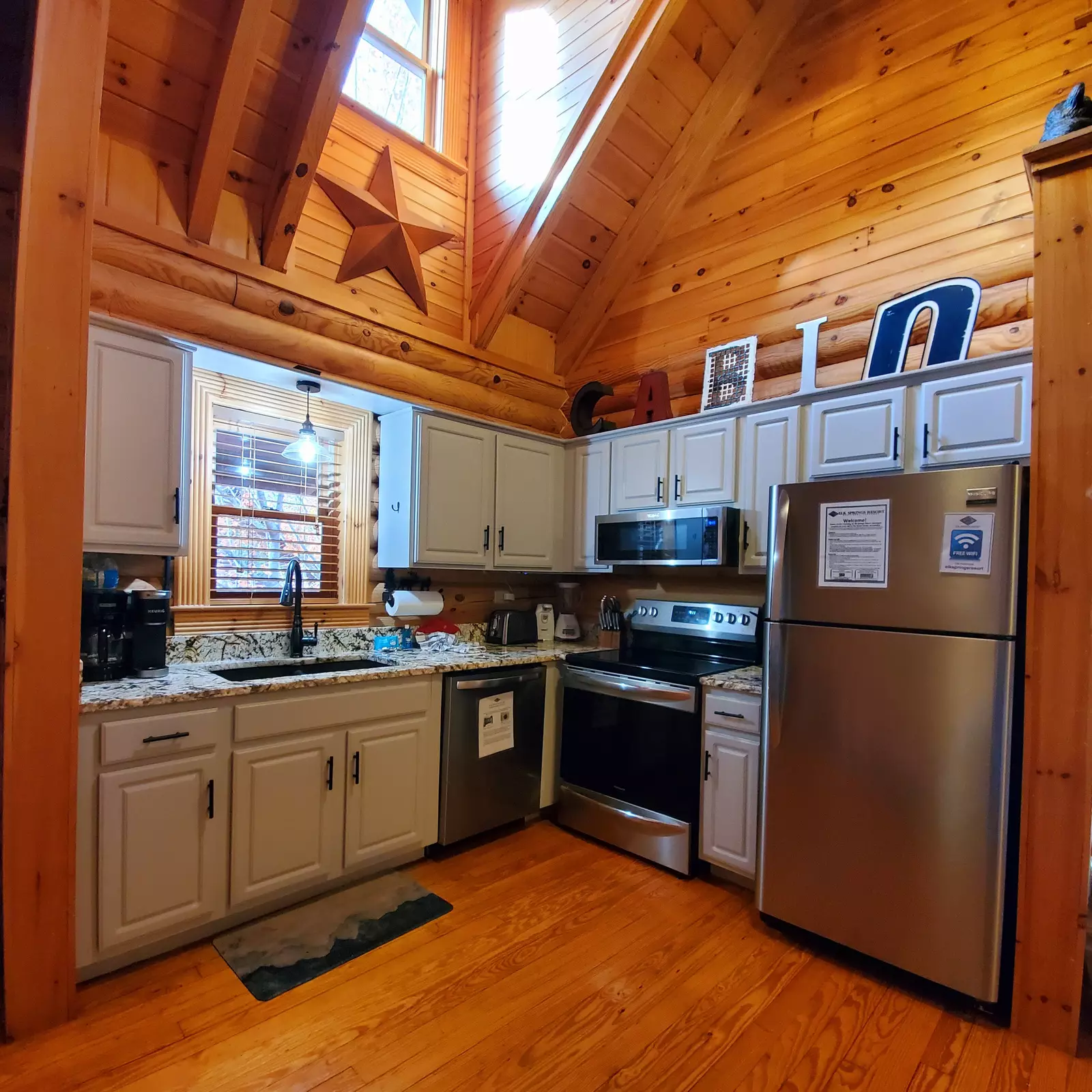 Property image, Interior, of Camp Cozy