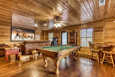 Property image, Interior, of Hang Tenn