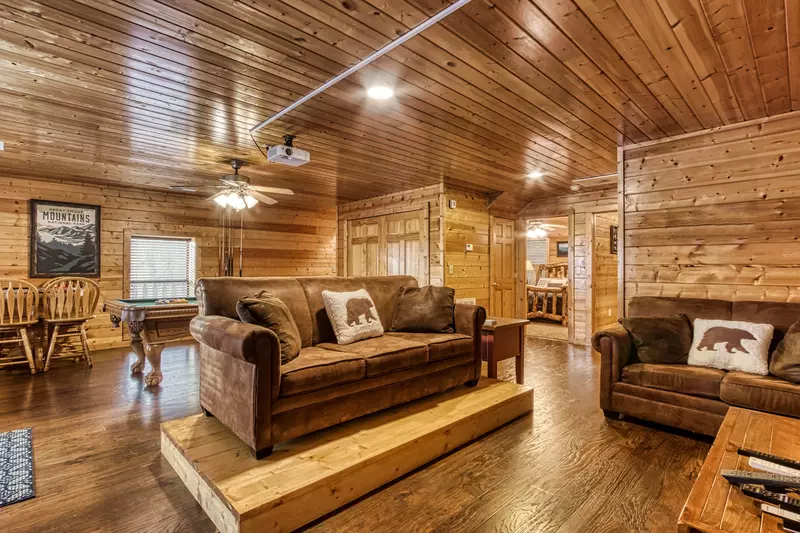 Property image, Interior, of Hang Tenn
