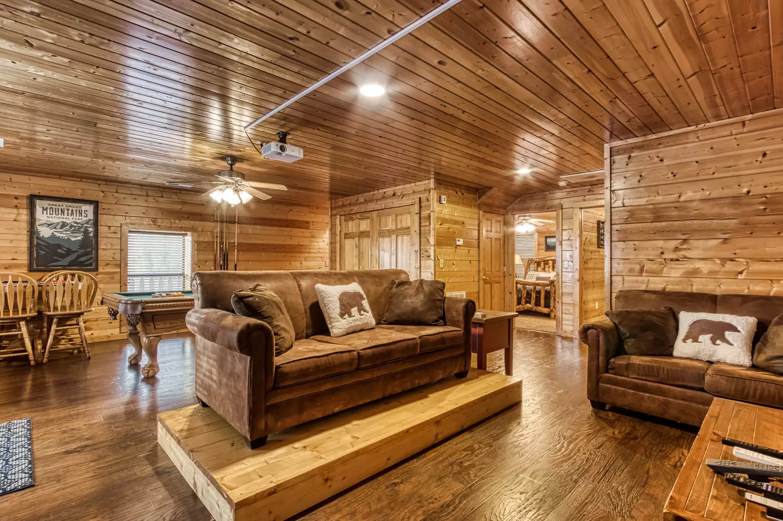 Property image, Interior, of Hang Tenn