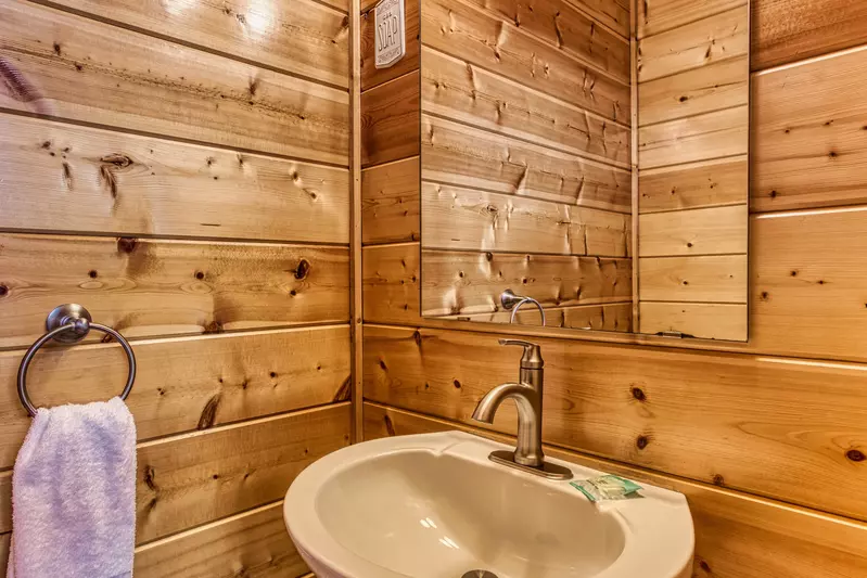 Property image, Interior, of Hang Tenn