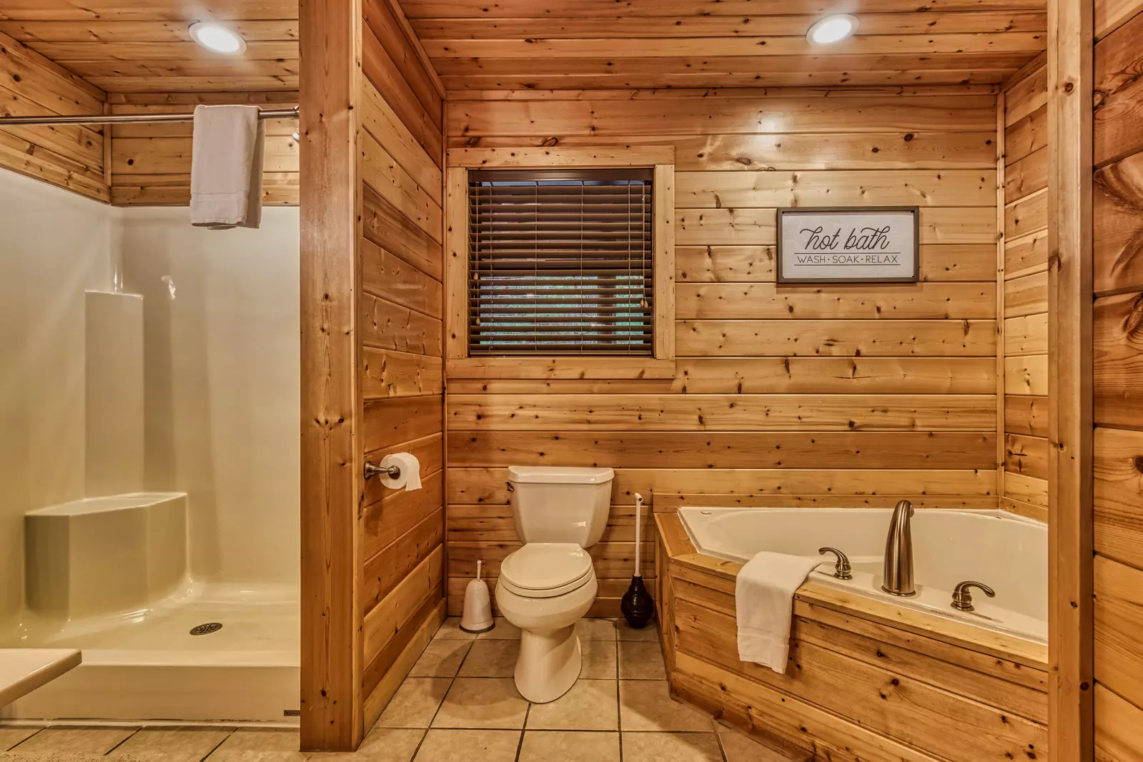 Property image, Interior, of Hang Tenn