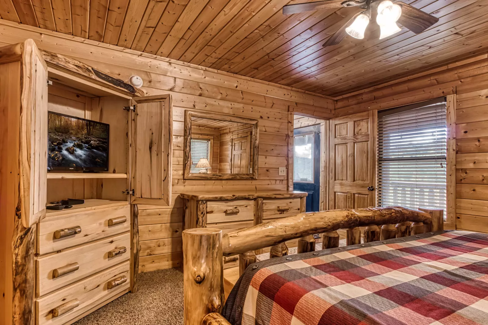 Property image, Interior, of Hang Tenn