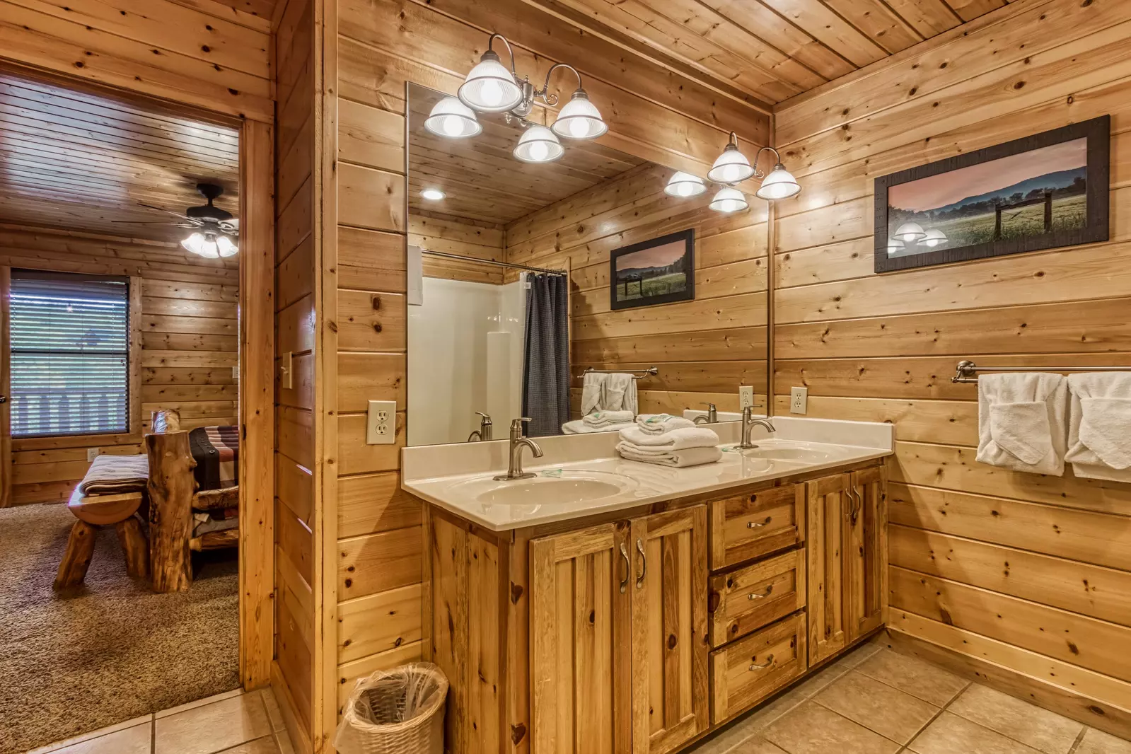 Property image, Interior, of Hang Tenn