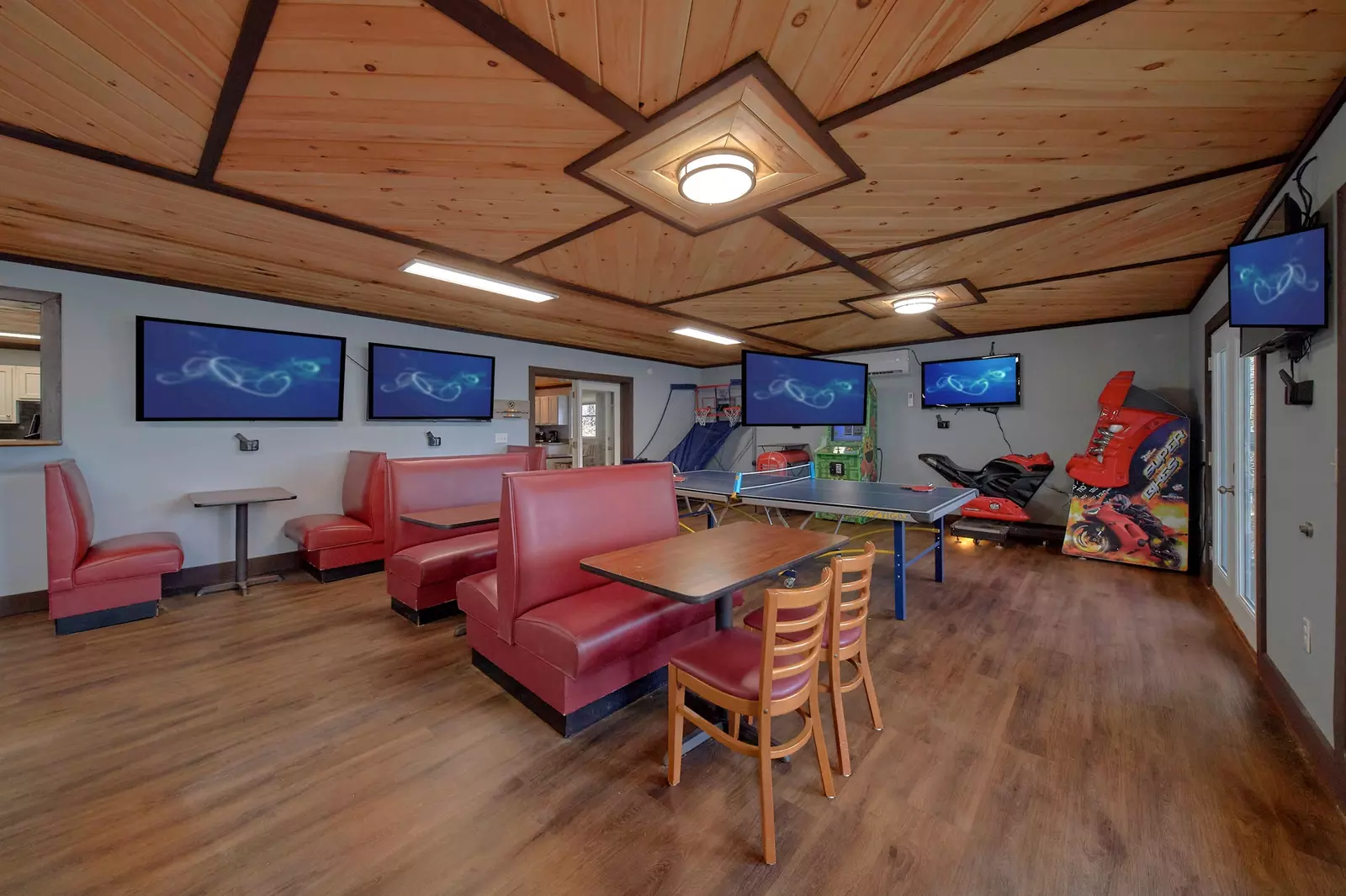 Property image, Exterior, of The Skybox Lodge