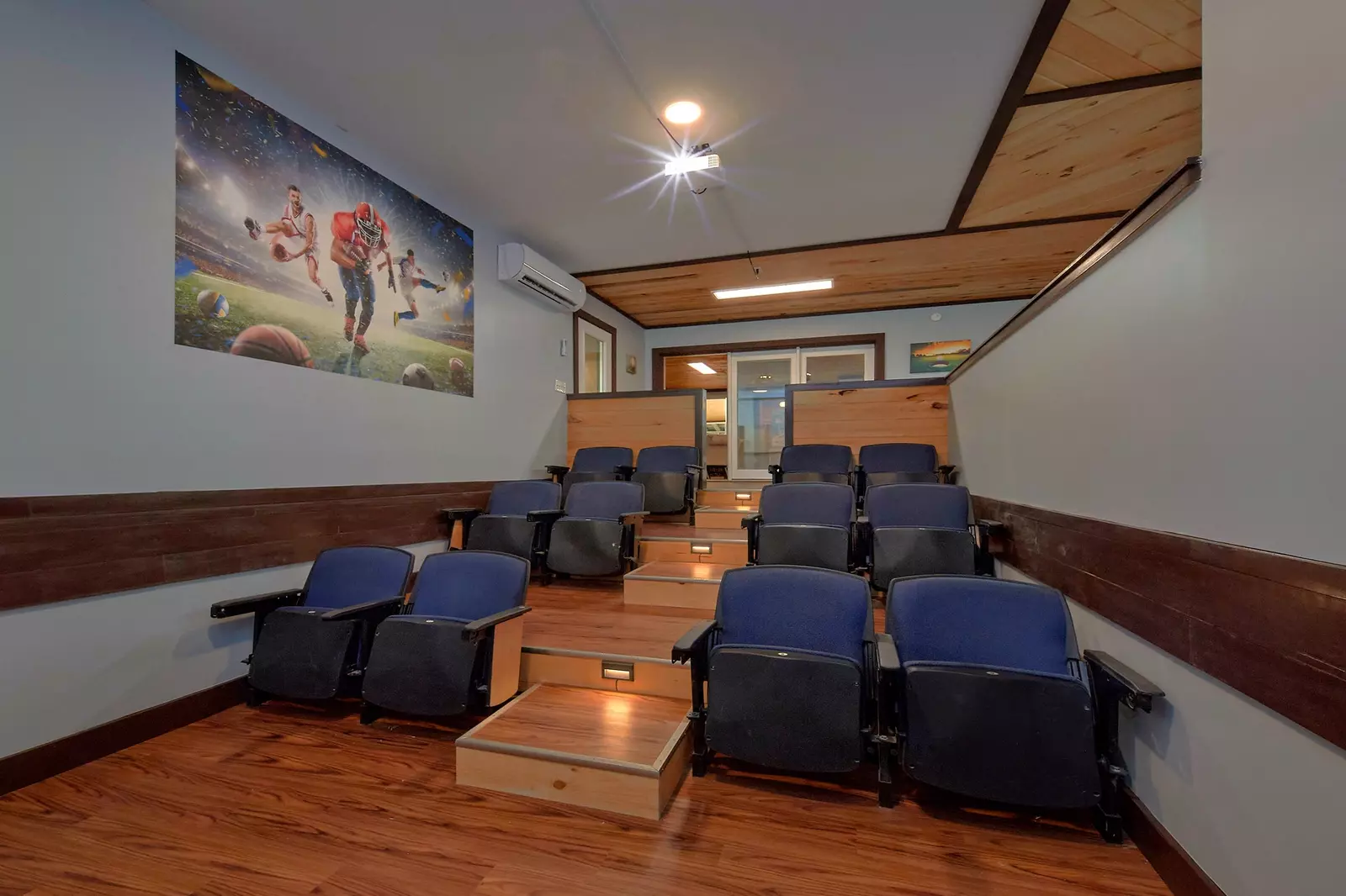Property image, Interior, of The Skybox Lodge
