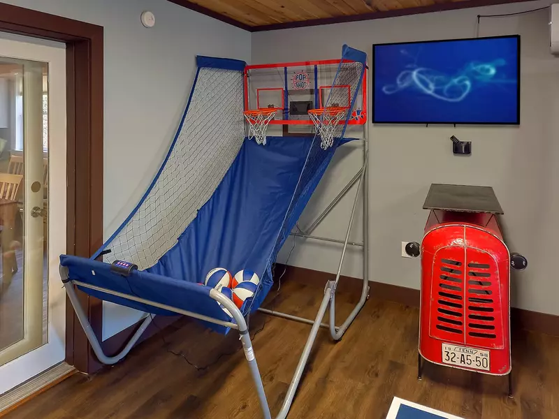 Property image, Interior, of The Skybox Lodge