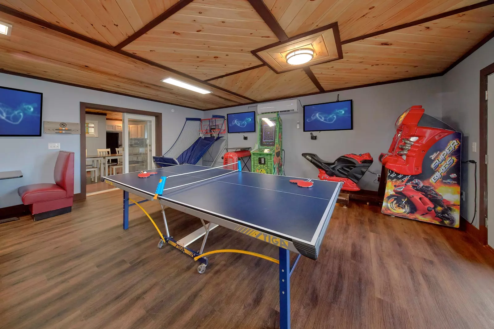 Property image, Interior, of The Skybox Lodge
