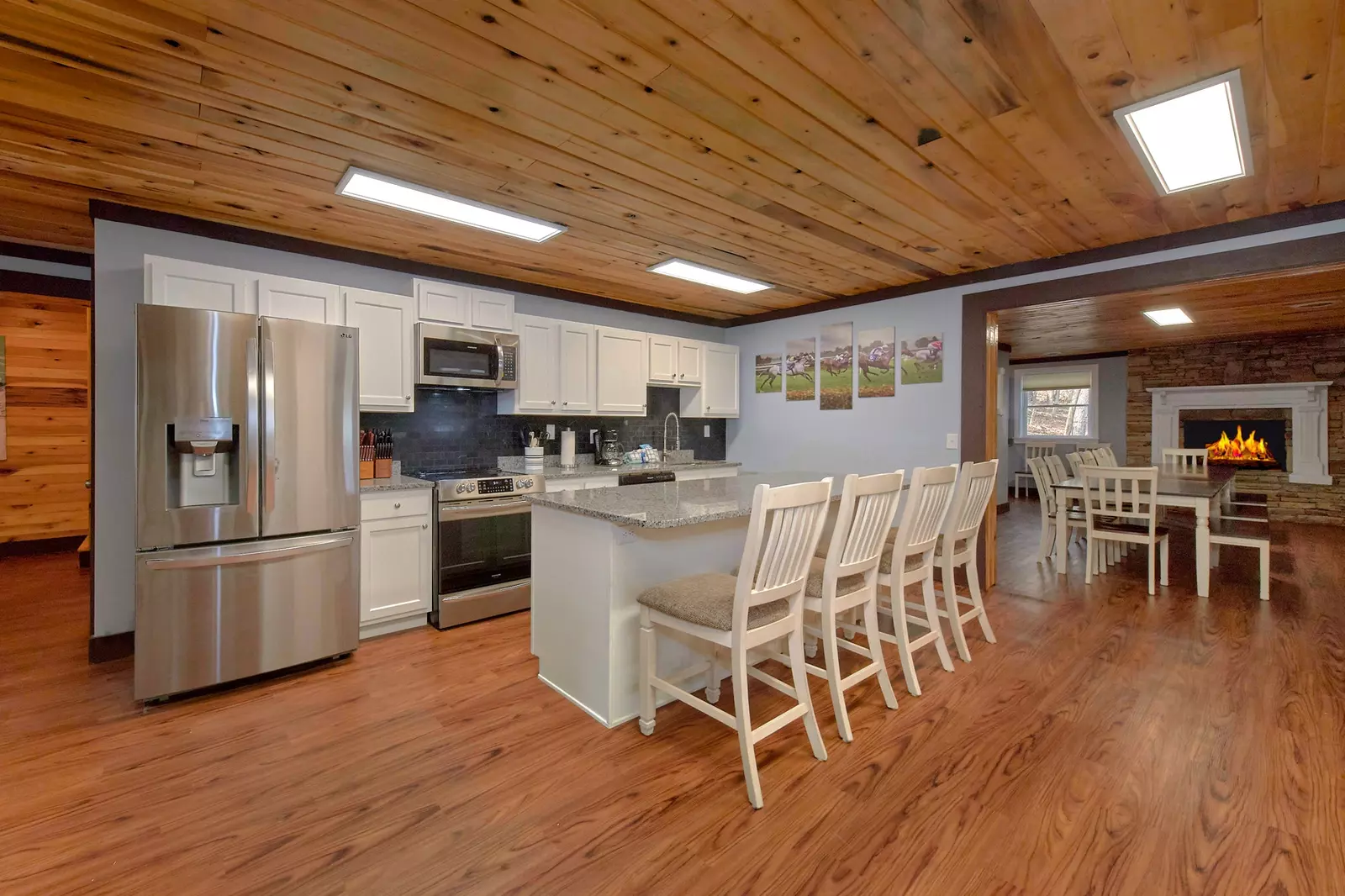 Property image, Interior, of The Skybox Lodge