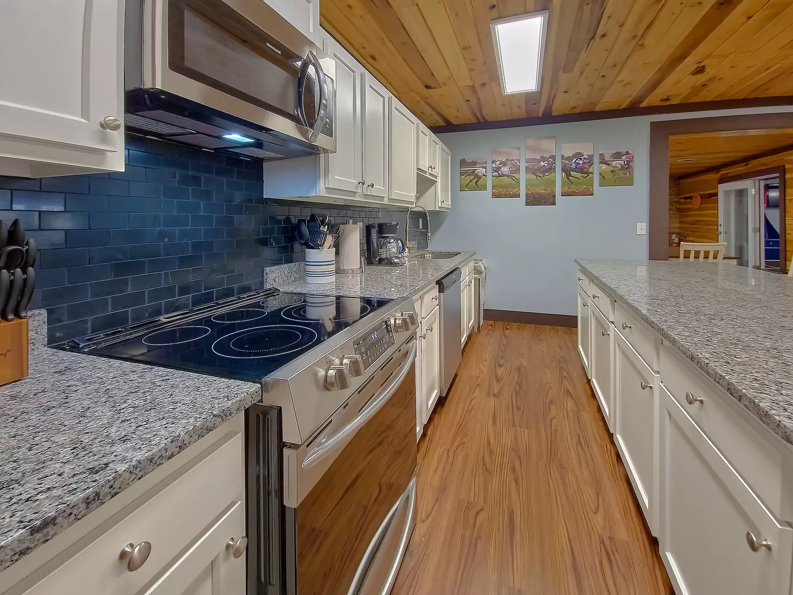 Property image, Interior, of The Skybox Lodge