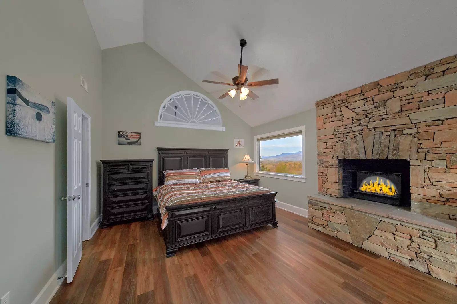 Property image, Interior, of The Skybox Lodge