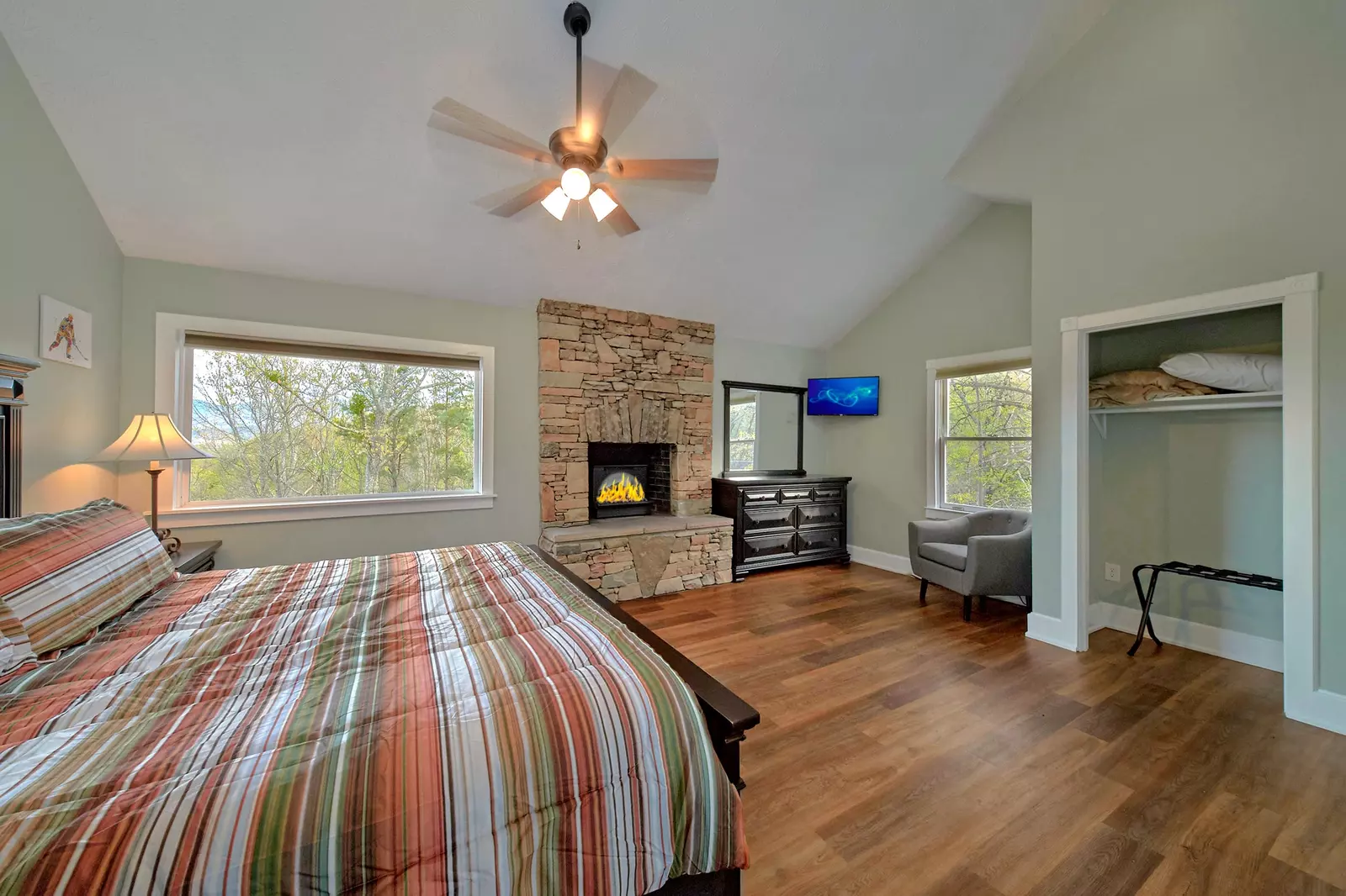 Property image, Interior, of The Skybox Lodge