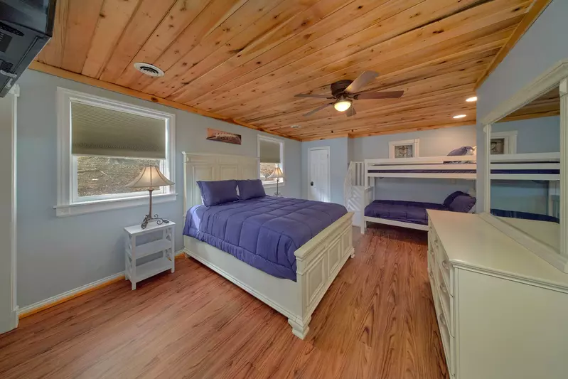 Property image, Interior, of The Skybox Lodge