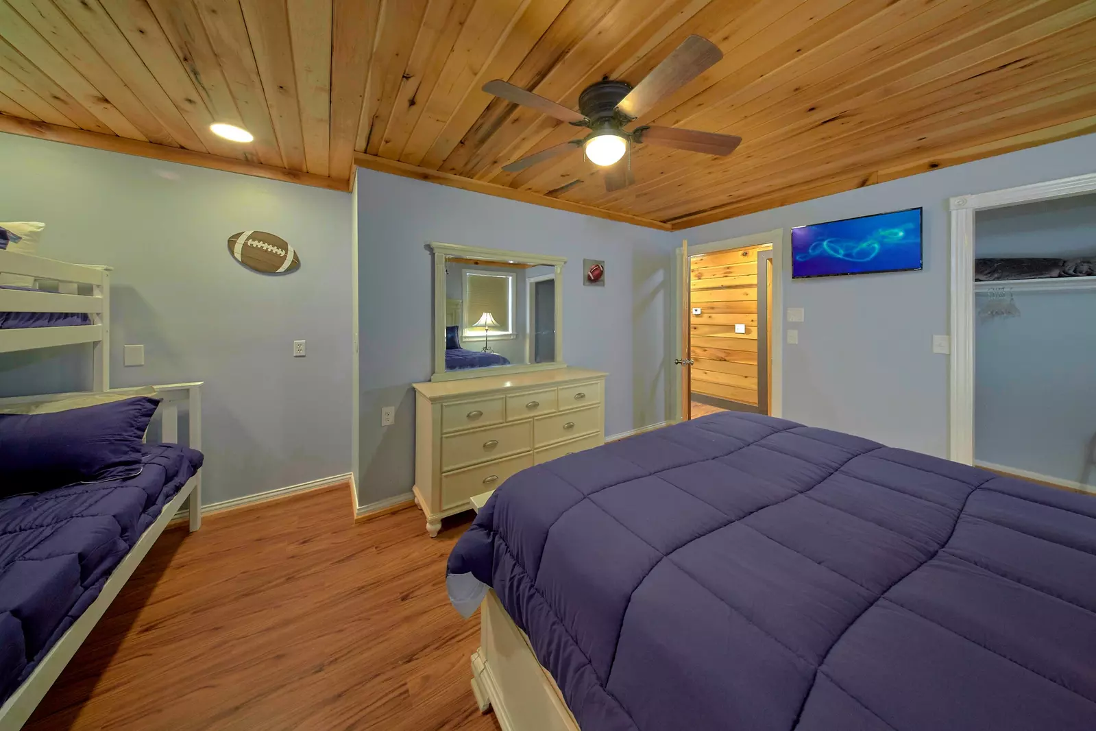 Property image, Interior, of The Skybox Lodge
