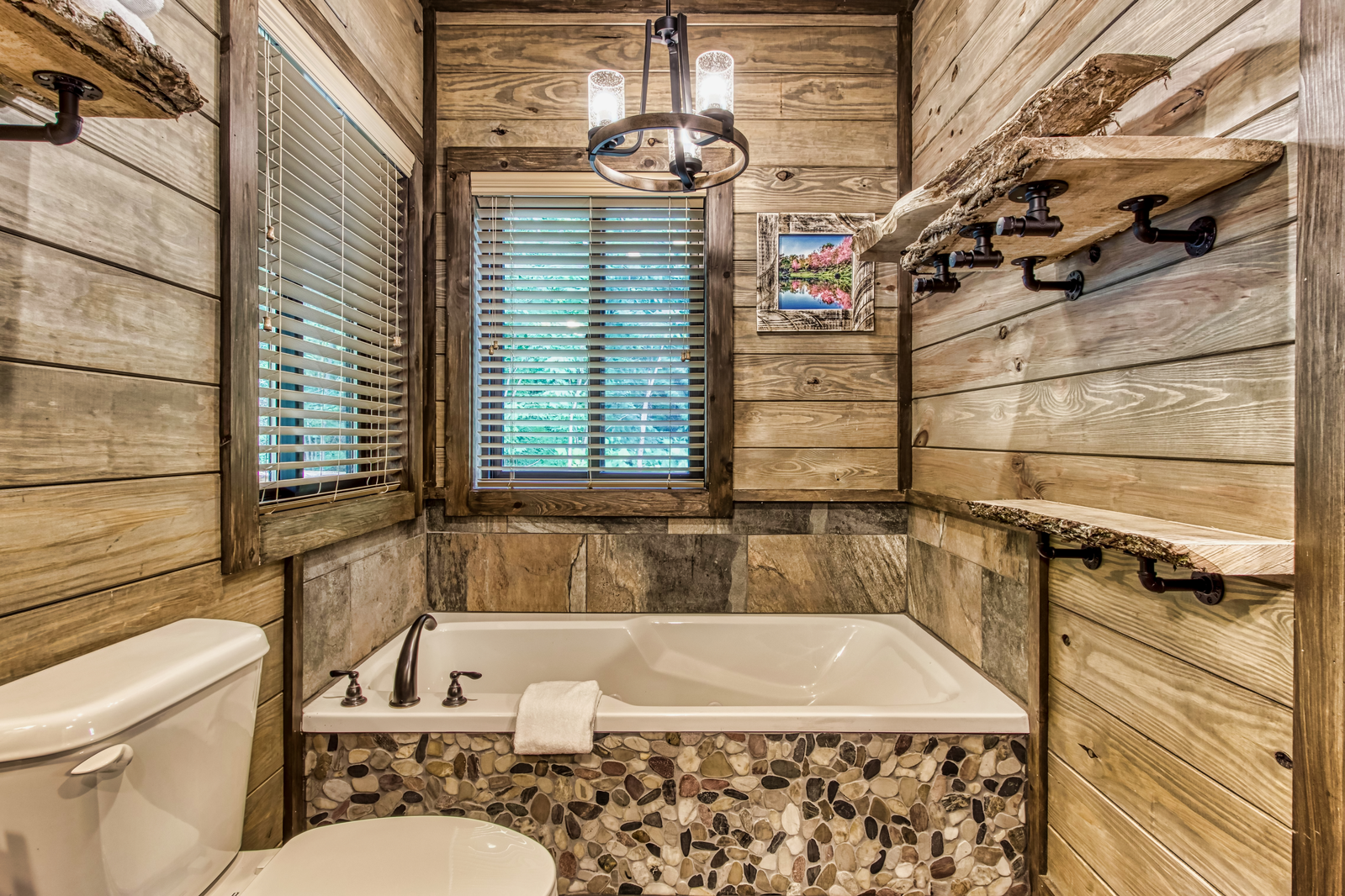 Property image, Interior, of The Lodge At Thunder Mountain