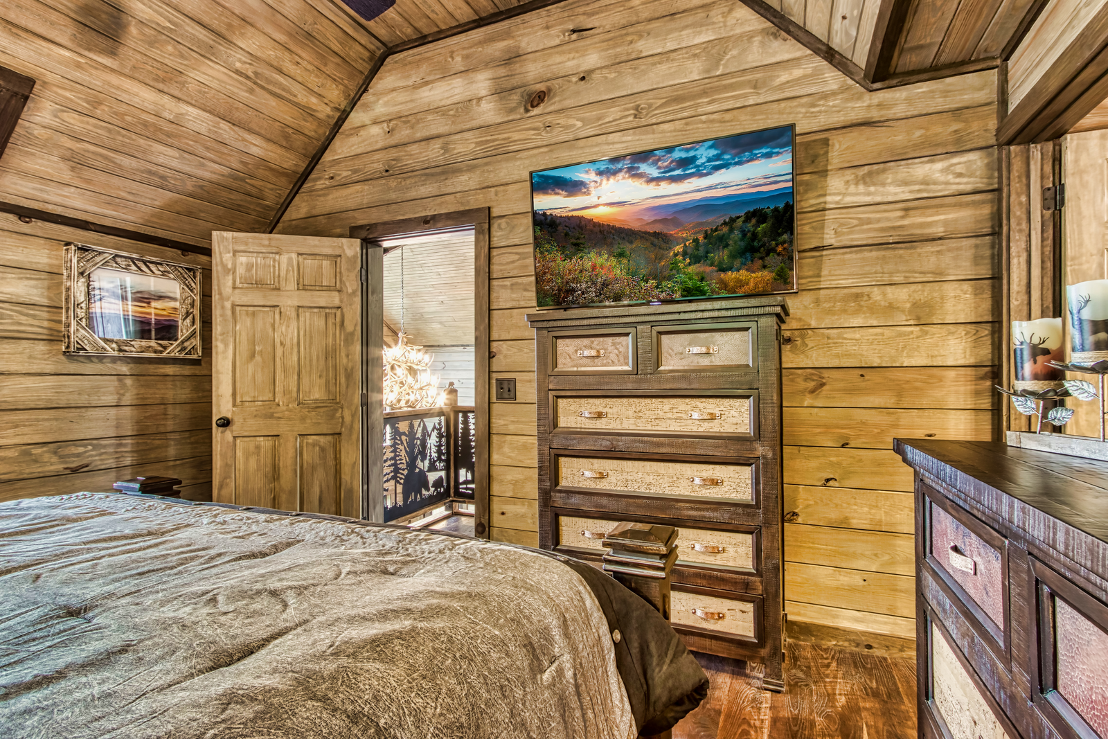 Property image, Interior, of The Lodge At Thunder Mountain