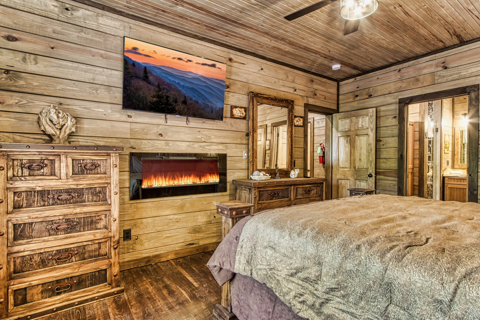 Property image, Interior, of The Lodge At Thunder Mountain