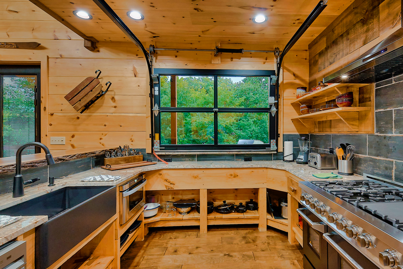 Property image, Interior, of Sunset Pointe