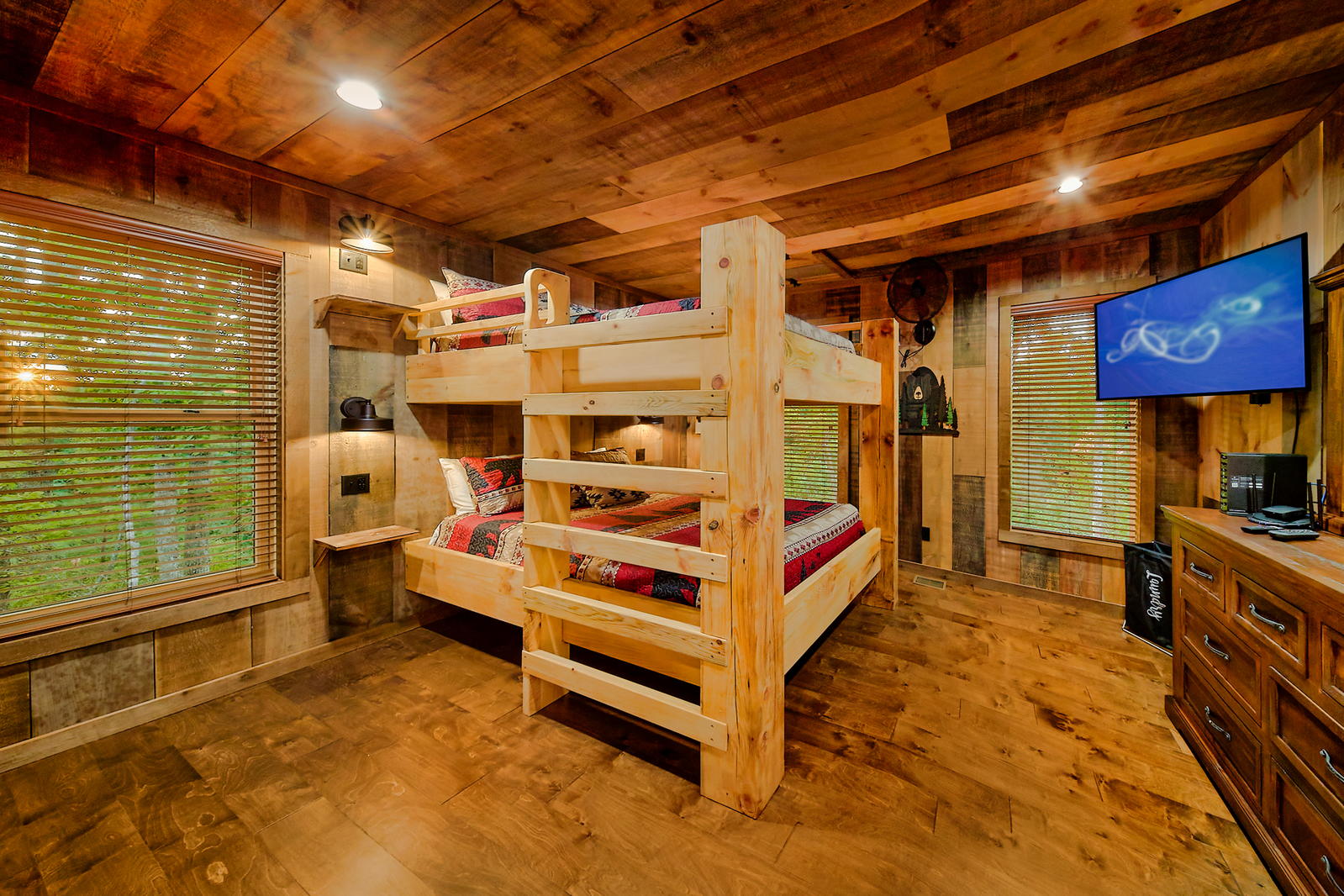 Property image, Interior, of Sunset Pointe