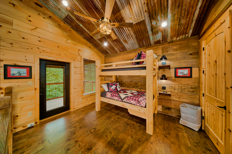 Property image, Interior, of Sunset Pointe