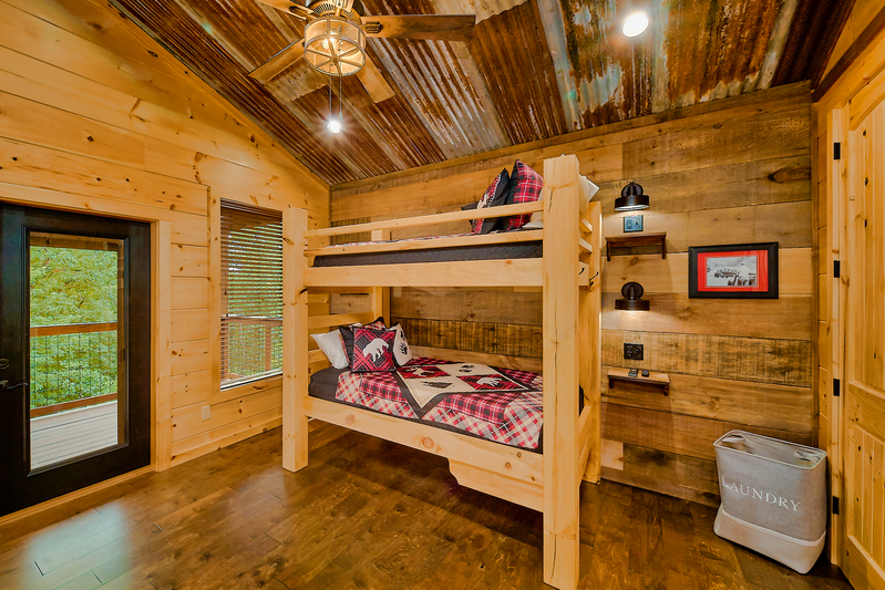 Property image, Interior, of Sunset Pointe